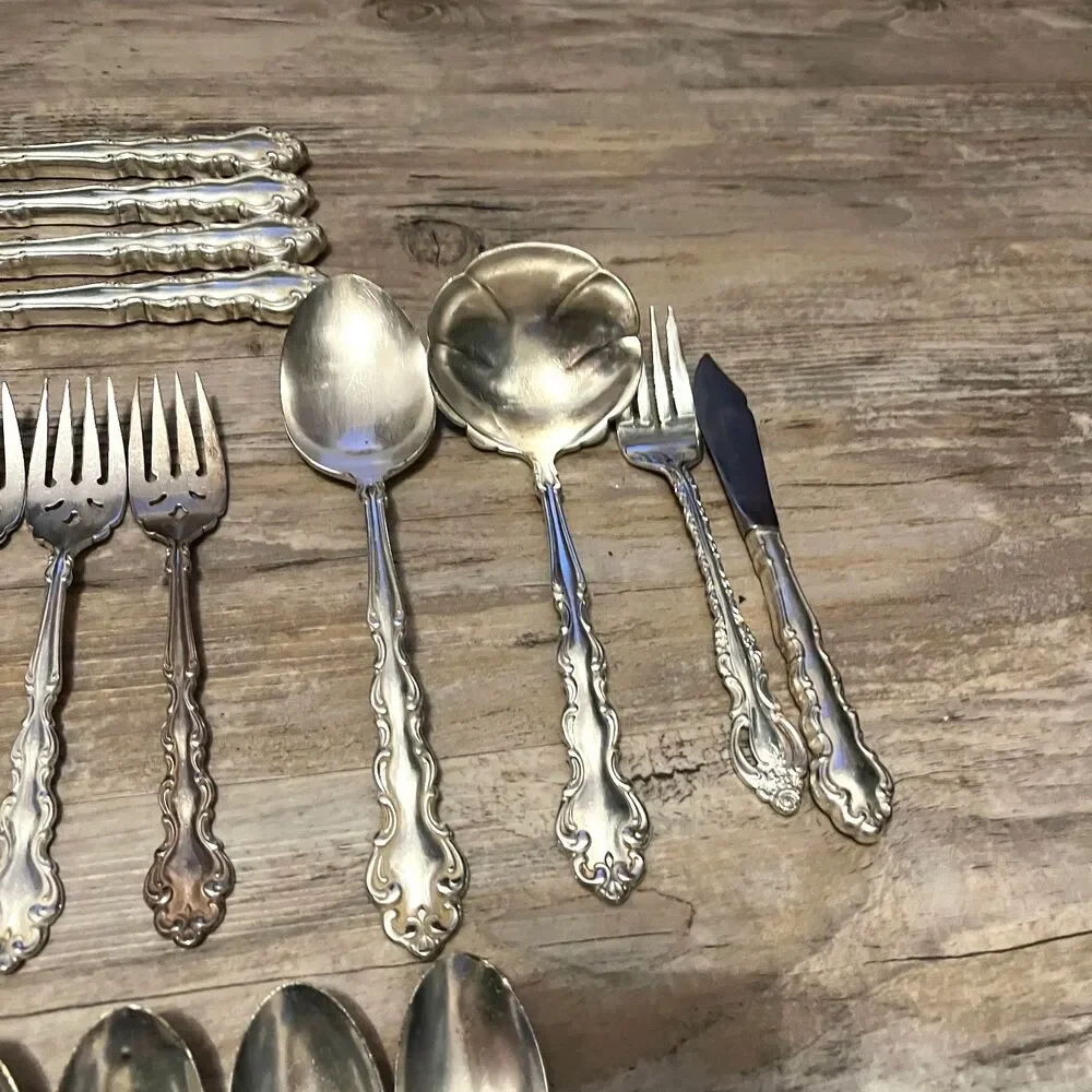 Modern Baroque by Community Oneida Silverplate Flatware Service ~8 41 Pieces